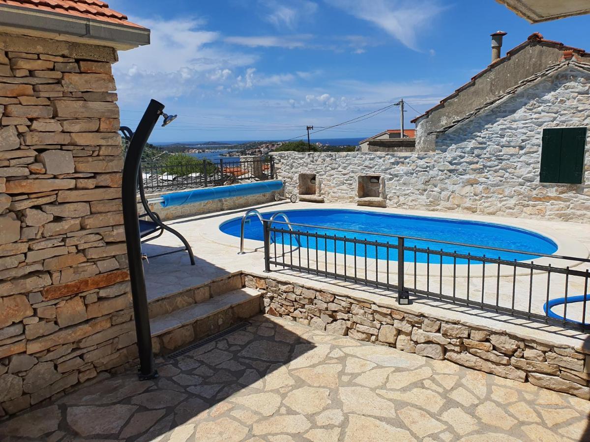 Villa Kuca Za Odmor Rogoznica à Rogoznica  Extérieur photo