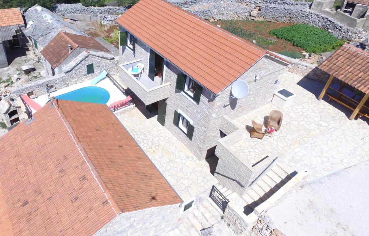 Villa Kuca Za Odmor Rogoznica à Rogoznica  Extérieur photo