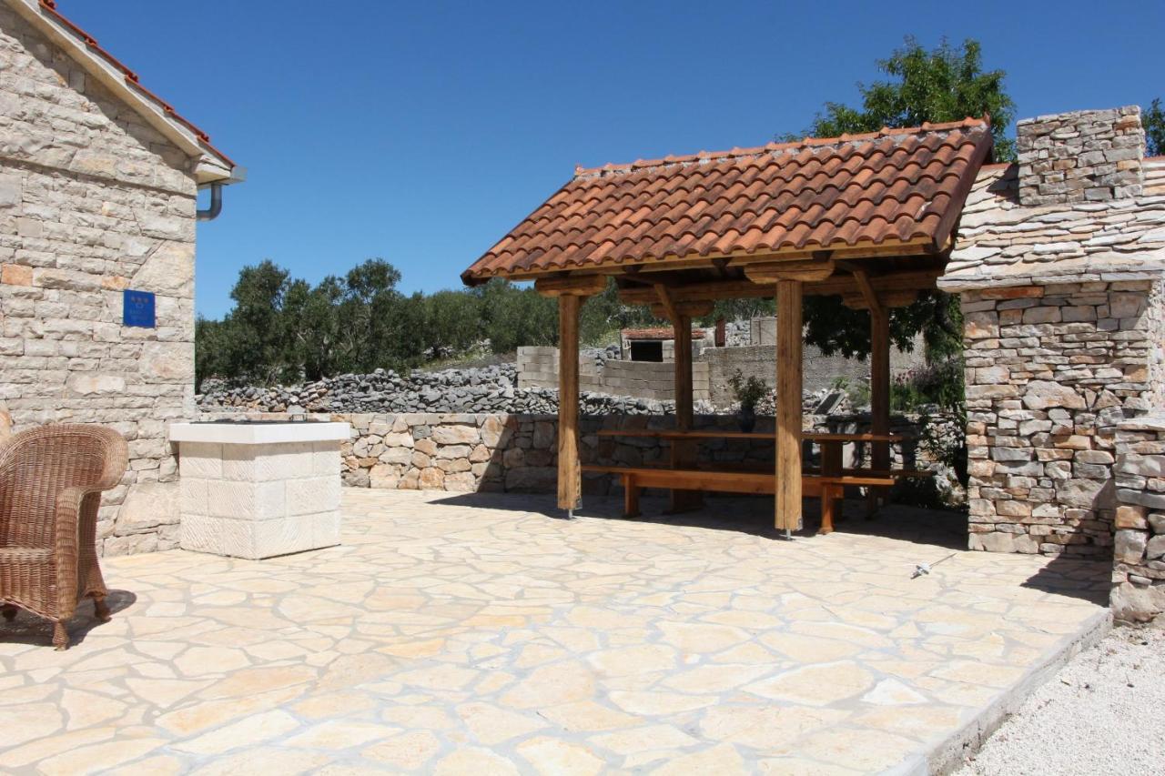 Villa Kuca Za Odmor Rogoznica à Rogoznica  Extérieur photo